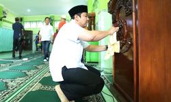 Hendrar Prihadi Gelar Sholat Idul Fitri dan Open Office di Balaikota