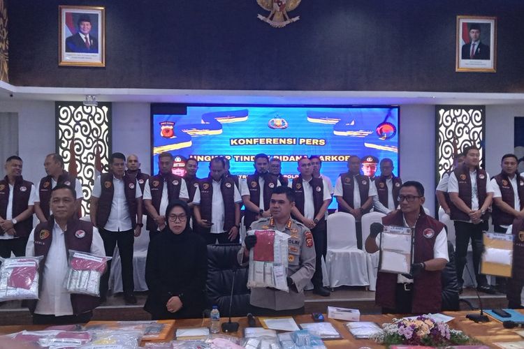 593 Tersangka Narkotika Ditangkap di Jabar Selama April-Mei, Ada Kasus Sabu 6 Kg dari Laos ke Bandung