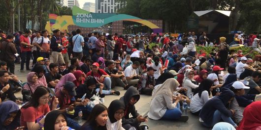 Suasana riuh mewarnai nonton bareng pertandingan final bulutangkis antara pasangan ganda Indonesia di Zona Bhin Bhin, Gelora Bung Karno (GBK), Jakarta Pusat, Selasa (28/8/2018).