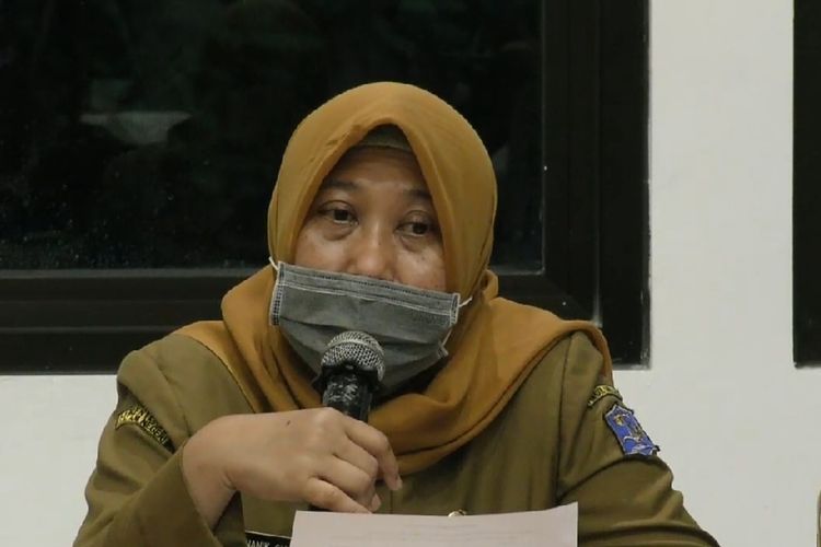 Kepala Dinas Kesehatan Kota Surabaya Nanik Sukristina