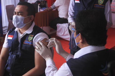 Registrasi Vaksinasi Sulit, Nakes di Palembang Baru 9,19 Persen Disuntik Vaksin