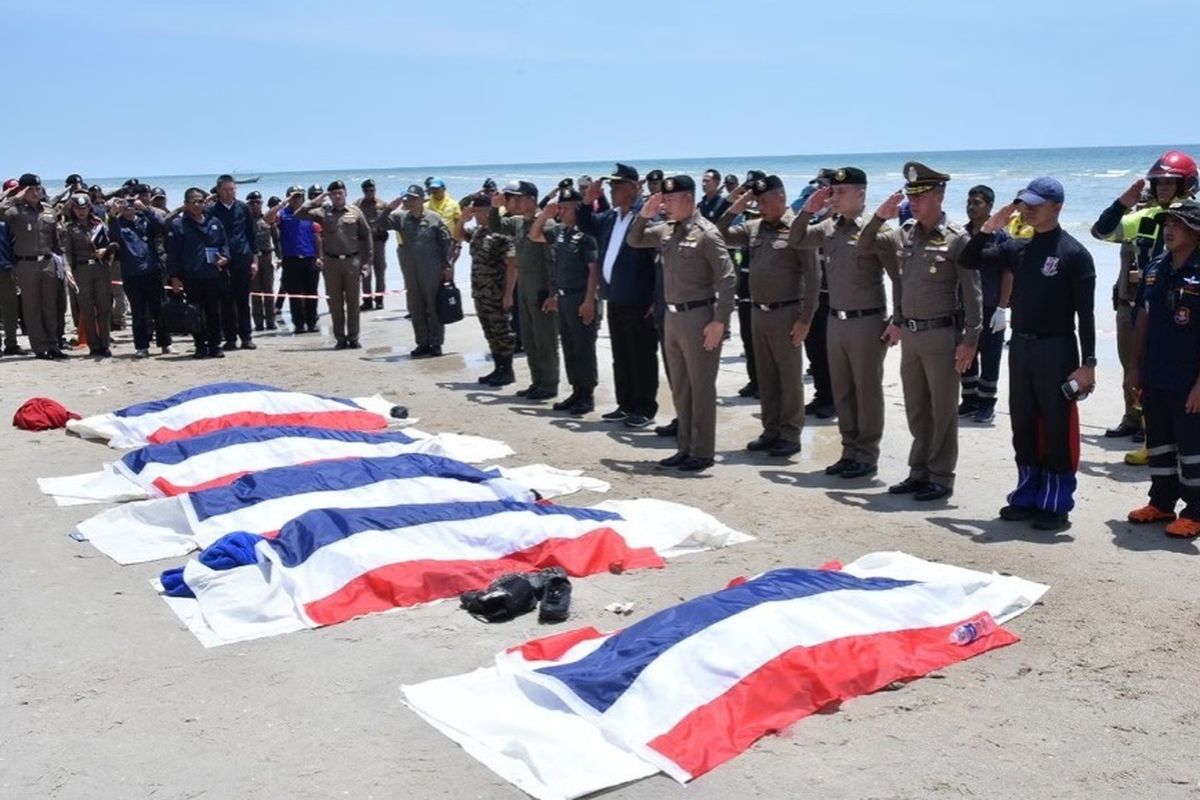 Lima jenazah korban pesawat jatuh di Thailand pada Jumat (25/4/2025).