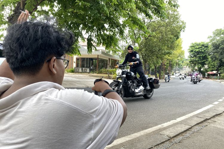 Sehari Raup Rp 700.000, Mengintip Seluk Beluk Fotografer Sunmori di Senayan