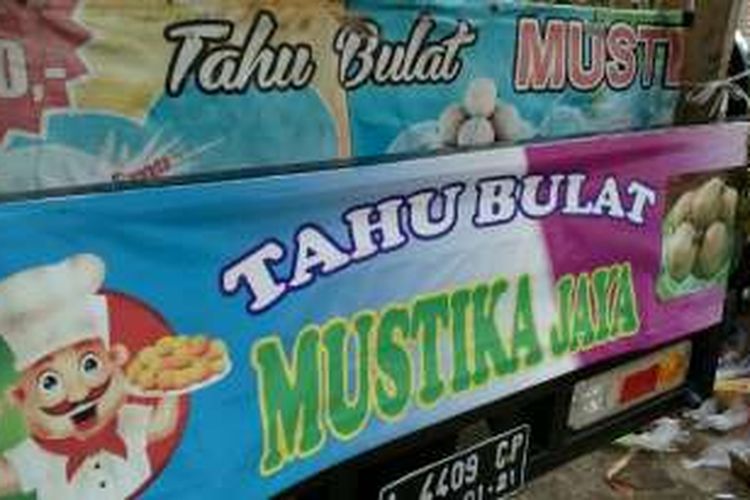 Kelompok penjual tahu bulat Mustika Jaya yang berbasis di Pamulang, Tangerang Selatan