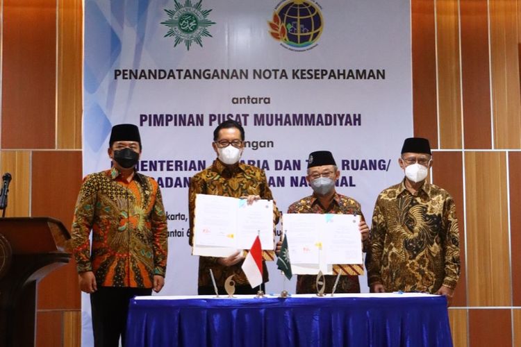 Acara penandatanganan MoU dan Perjanjian Kerja Sama antara PP Muhammadiyah dengan Kementerian ATR/BPN di Gedung Pusat Dakwah Muhammadiyah, Jakarta, Kamis (11/08/2022).
