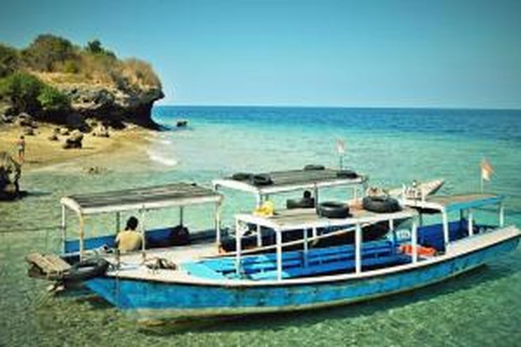 Pantai di Pulau Menjangan.