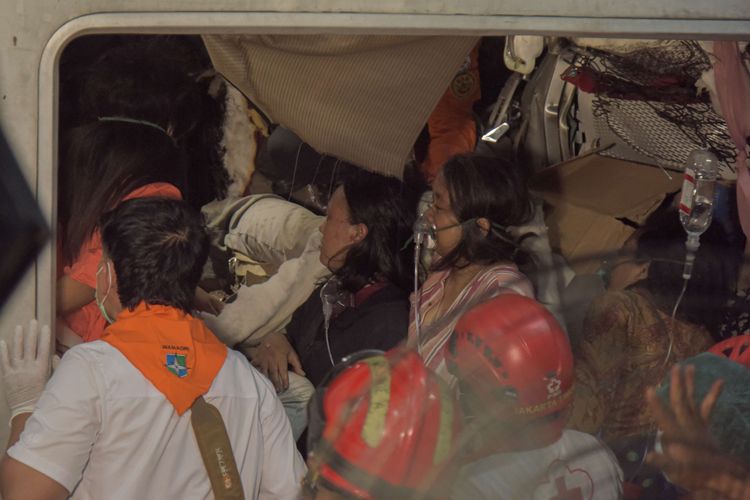 UPDATE Pukul 08.45: Korban Tewas Kecelakaan Kereta Bekasi Timur 14 Orang