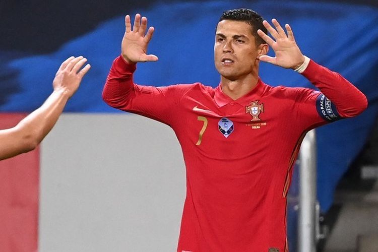 Penyerang Portugal, Cristiano Ronaldo, merayakan gol keduanya ke gawang Swedia di ajang UEFA Nations League pada 8 September 2020 di Solna, Swedia, Rabu (9/9/2020) dini hari WIB.