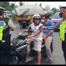 Viral, Video Pemakai Sandal Jepit di Depok Dapat Surat Teguran dari Polisi, Ini Penjelasannya