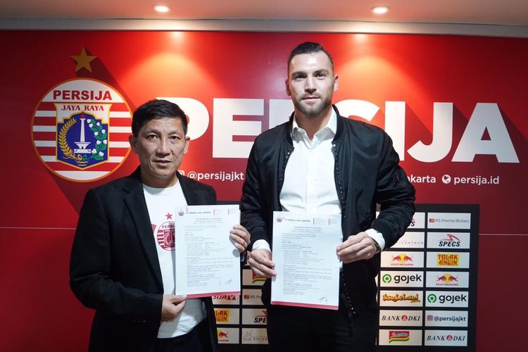 CEO Persija Jakarta, Ferry Paulus dan penyerang Persija, Marko Simic.