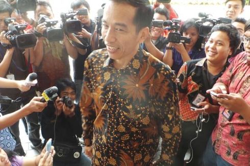 Resmikan Cabang Bank DKI, Jokowi Terbang ke Makassar