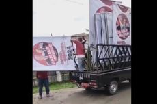 Pikap Pelat Merah Angkut Baliho Bergambar Ganjar-Mahfud di Simalungun