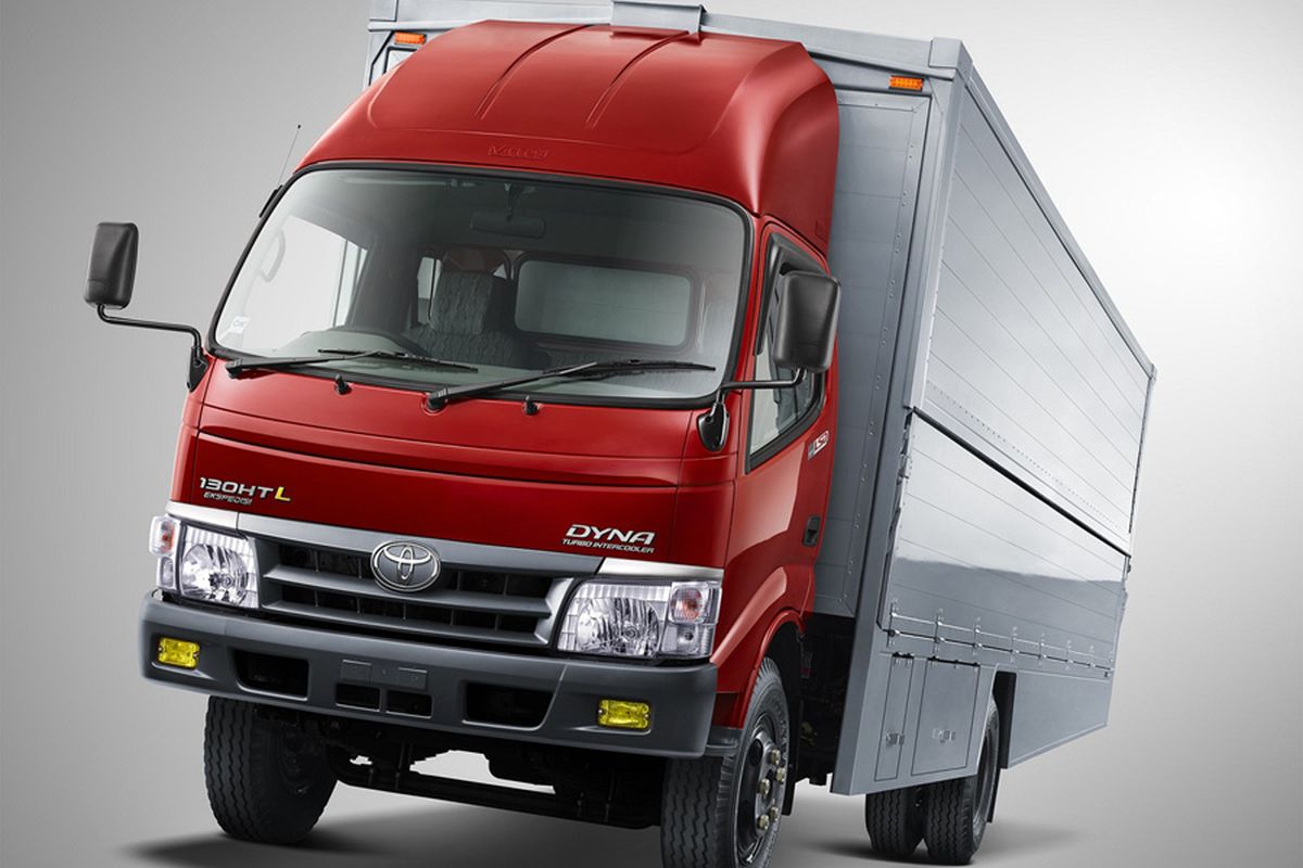 Toyota Dyna line up baru.