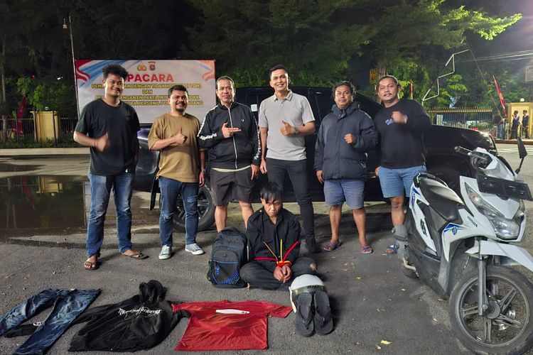 Hendak Kabur ke Pekanbaru, Jambret Bersajam yang Viral di Padang Ditangkap Polisi di Solok