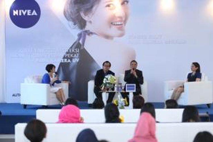 Talkshow dan peluncuran kampanye terbaru Nivea, Enjoy The Sunshine Goodness.