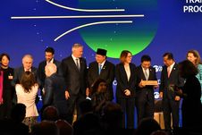 Hadiri Pertemuan Menteri OECD 2025, Menko Airlangga Serahkan Initial Memorandum Aksesi Indonesia