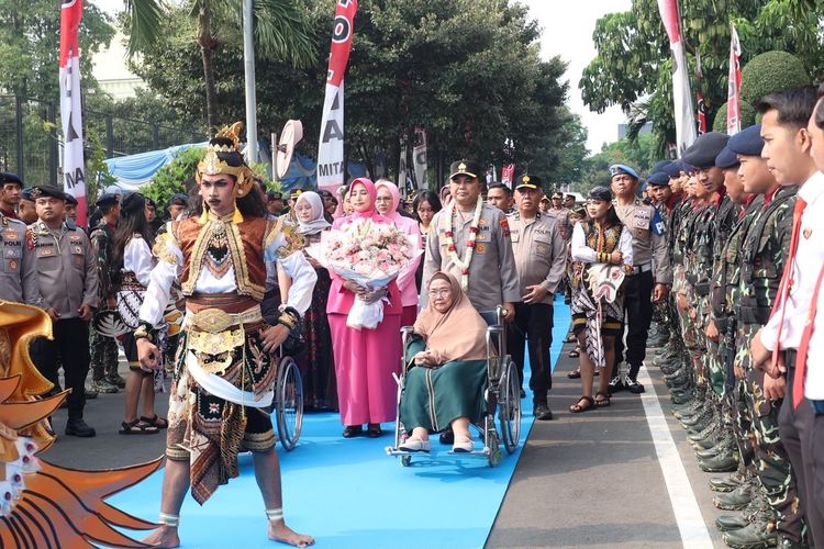 Tiba di Mapolda Jatim, Kapolda Dekananto Janji Berantas Obat Keras Daftar G