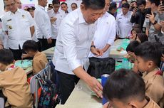 Tinjau Uji Coba Makan Bergizi Gratis di Kota Tangerang, Wiranto Cari Hambatan dan Kendala