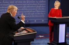 Hillary dan Trump Awali Debat dengan Nada Datar