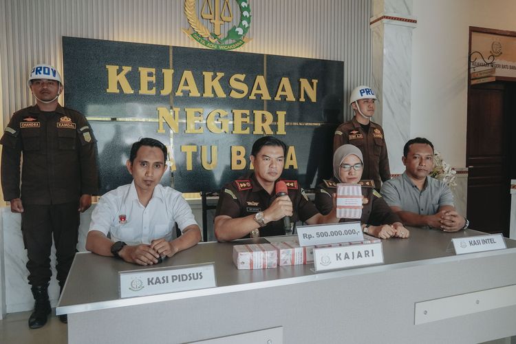 Kejaksaan Sita Uang Rp 500 Juta Hasil Korupsi Eks Kadis Kominfo Sumut 