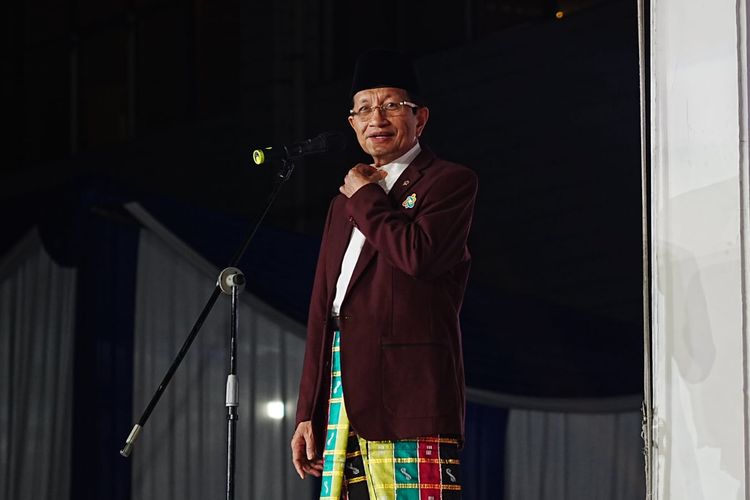Hari Santri 2026, Menag Ajak ASN Kemenag Pakai Sarung dan Peci Seminggu Sekali