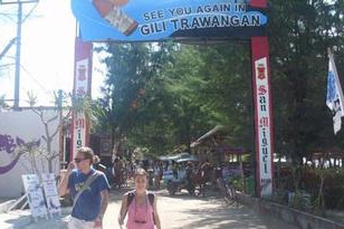 Wisatawan asing di Gili Trawangan, Lombok, NTB, Jumat (8/7/2011).