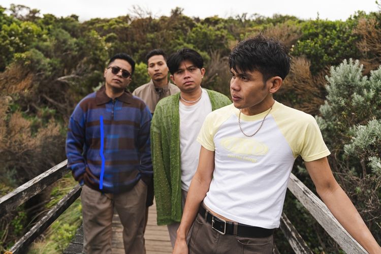 Juicy Luicy Sabet 2 Penghargaan di Official Indonesia Chart