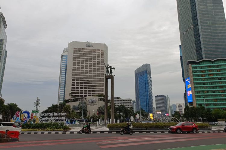Monumen Selamat Datang di Bundaran Hotel Indonesia.