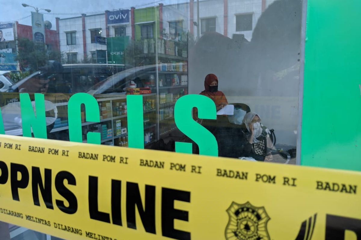 Toko Kosmetik Perancis di Kawasan Mall Bandara City Tangerang disegel BPOM, Selasa (3/12/2019)