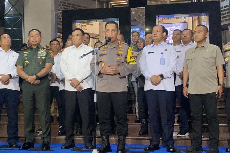 Kapolri Nilai Masyarakat Patuhi Larangan Nyalakan Kembang Api pada Malam Tahun Baru
