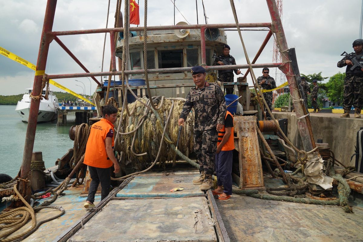 KKP Tangkap Kapal Vietnam Pencuri Ikan di Perairan Natuna