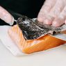 Anak Roro Fitria Alami Food Intolerance, Perlukah Waspada Saat Makan Salmon?