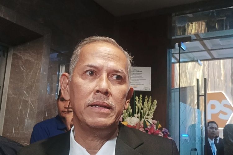 Ketua Dewan Komisioner Lembaga Penjamin Simpanan (LPS) periode 2025-2030, Anggito Abimanyu di Kantor LPS, Jakarta, Rabu (8/10/2025). 