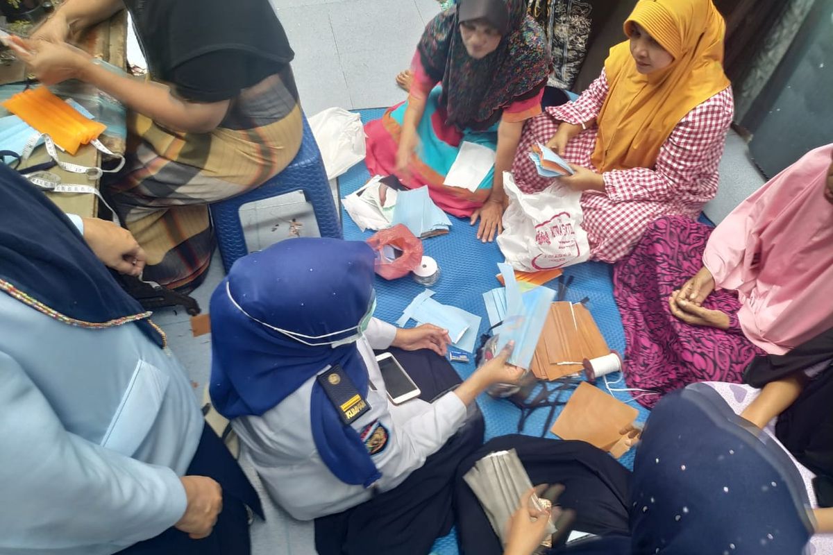 Narapidana wanita di Lembaga Pemasyarakatan (Lapas) Kelas IIB Lhoksukon, Kabupaten Aceh Utara 