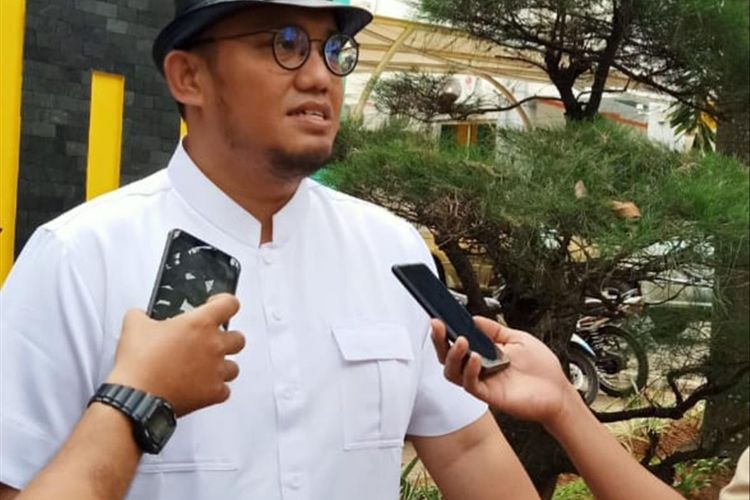 Juru bicara BPN Dahnil Anzar Simanjuntak saat berada di Kampus Untirta Kota Serang Senin (1/7/2019)