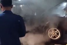 Diduga Korsleting Aki, Land Rover Terbakar di Kembangan
