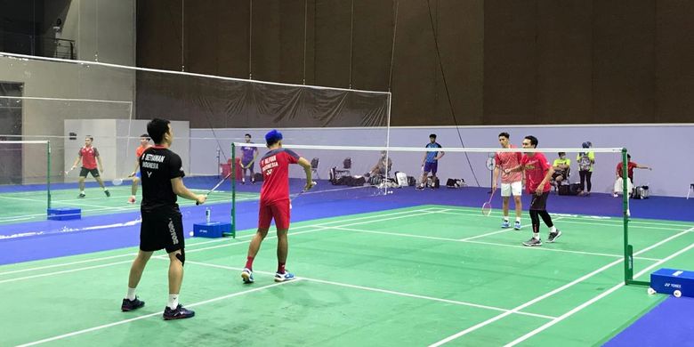 Badminton ketinggian tiang Apa yang