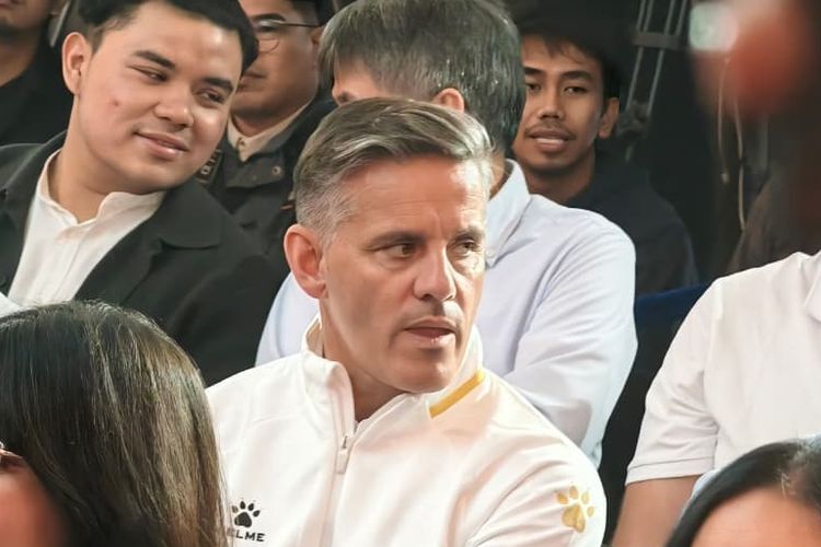 Pelatih Timnas Indonesia, John Herdman, kala menghadiri acara konferensi pers pengumuman Kelme sebagai aparel baru Timnas Indonesia di Jakarta, 23 Januari 2026.