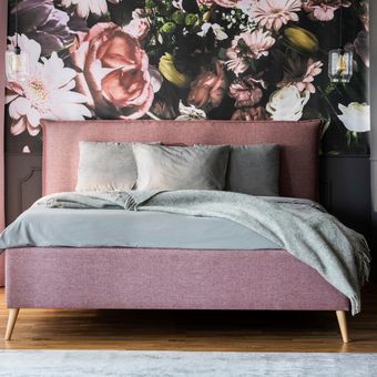 Ilustrasi kamar tidur bermotif bunga