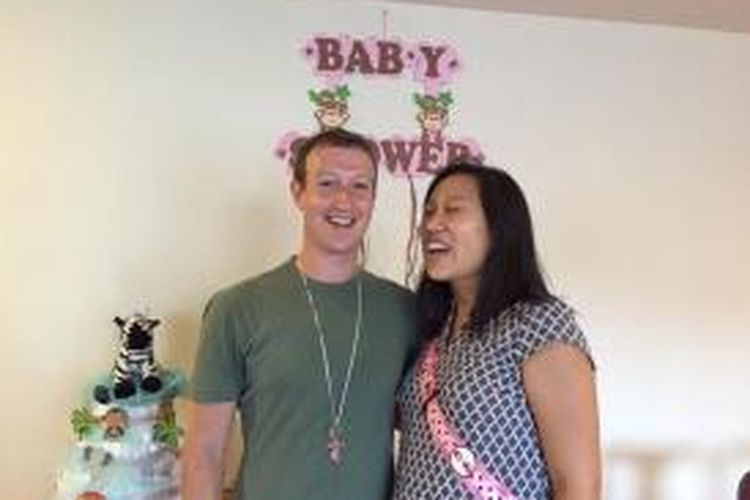 CEO Facebook Mark Zuckerberg dan sang istri Priscilla Chan