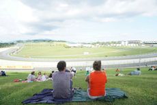 Begini Sensasi Menyaksikan Formula 1 di Atas Rumput Sirkuit Sepang