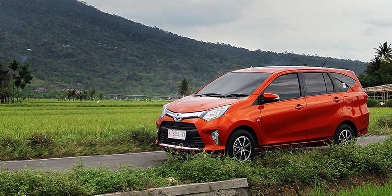 Tampak Toyota Calya generasi pertama