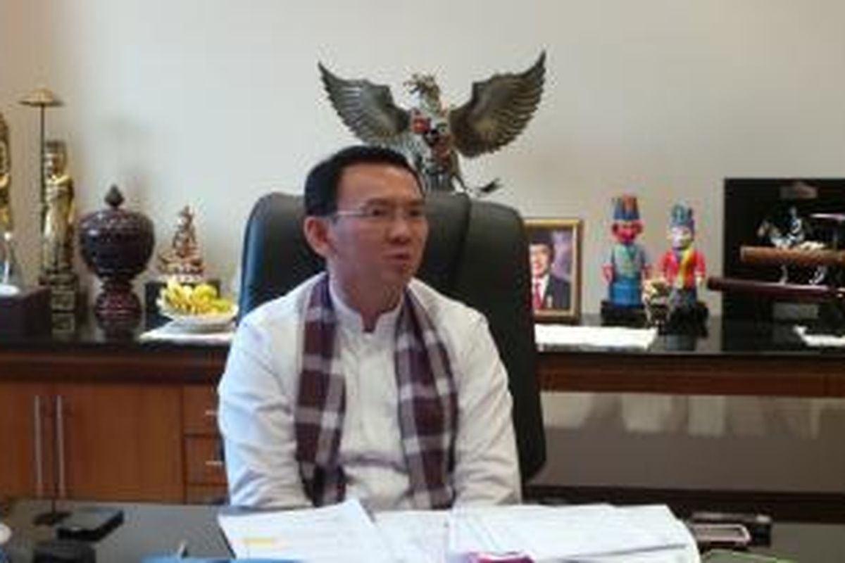 Wakil Gubernur DKI Jakarta Basuki Tjahaja Purnama di ruang kerjanya, di Balaikota Jakarta.