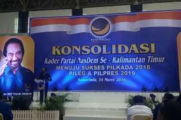 Ketua Umum Partai Nasdem Surya Paloh dalam acara konsolidasi Kader Partai Nasdem Kalimantan Timur di Samarinda, Senin (14/3/2016).