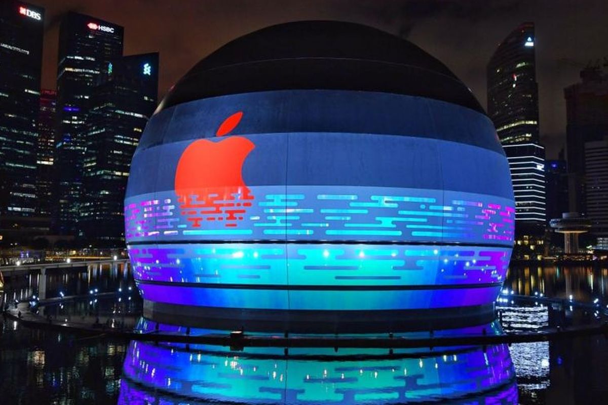 Apple Marina Bay Sands, toko Apple pertama yang berdiri di atas air, akan segera dibuka untuk para pelanggan Apple di jantung Singapura.