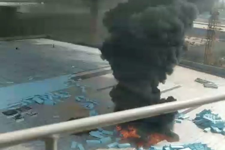 Polisi Selidiki Penyebab Kebakaran di Pabrik BYD Subang yang Viral di Media Sosial