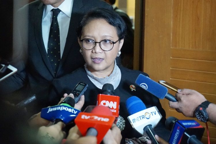 Menteri Luar Negeri Retno Marsudi saat ditemui seusai Rapat Kerja dengan Komisi I DPR, di Kompleks Parlemen, Senayan, Jakarta, Kamis (31/5/2018).