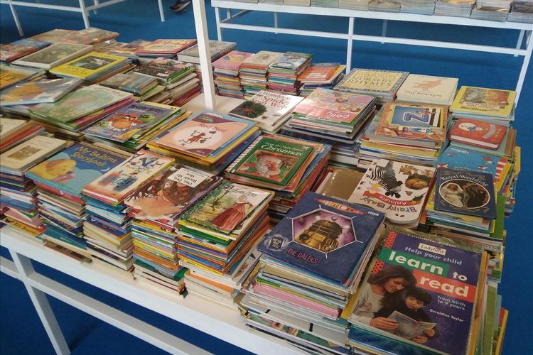 Bazaar buku dan alat perlengkapan sekolah di program Gramedia Back to School beberapa waktu lalu