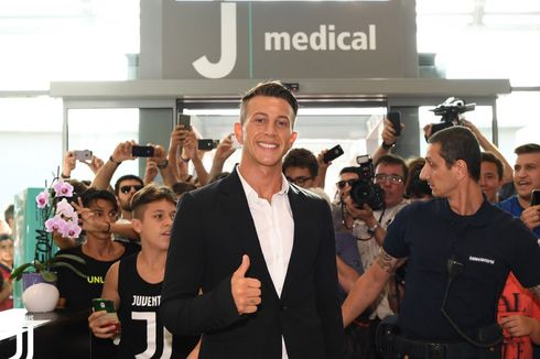 Bernardeschi Pilih Nomor 33 karena Belum Siap Pakai Nomor Keramat di Juventus