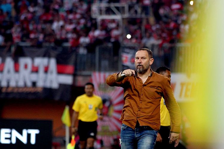 Pelatih Madura United, Dejan Antonic.